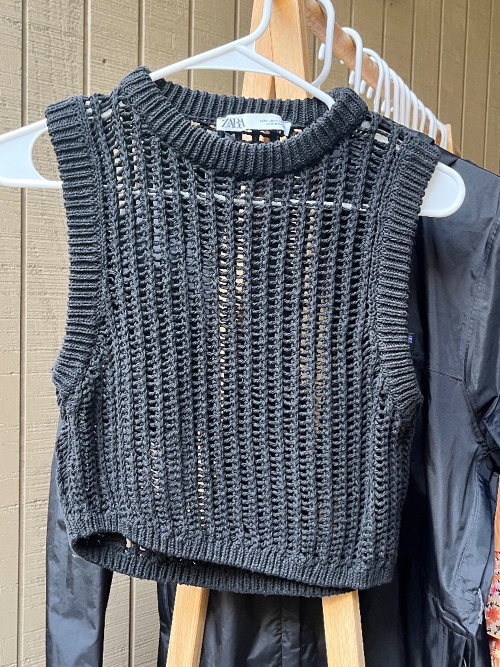 Zara Open Knit Cropped Sleeveless Top, Size M